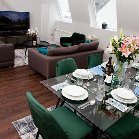 High Life Serviced Apartments - Old Town スウィンドン エクステリア 写真