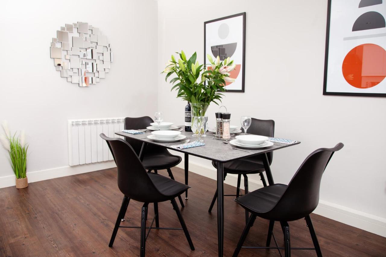 High Life Serviced Apartments - Old Town スウィンドン エクステリア 写真