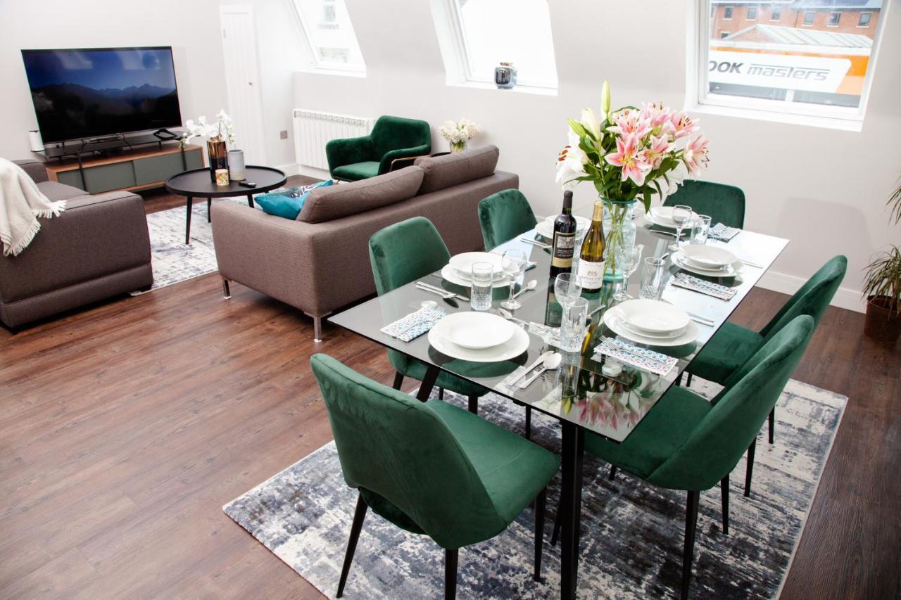 High Life Serviced Apartments - Old Town スウィンドン エクステリア 写真