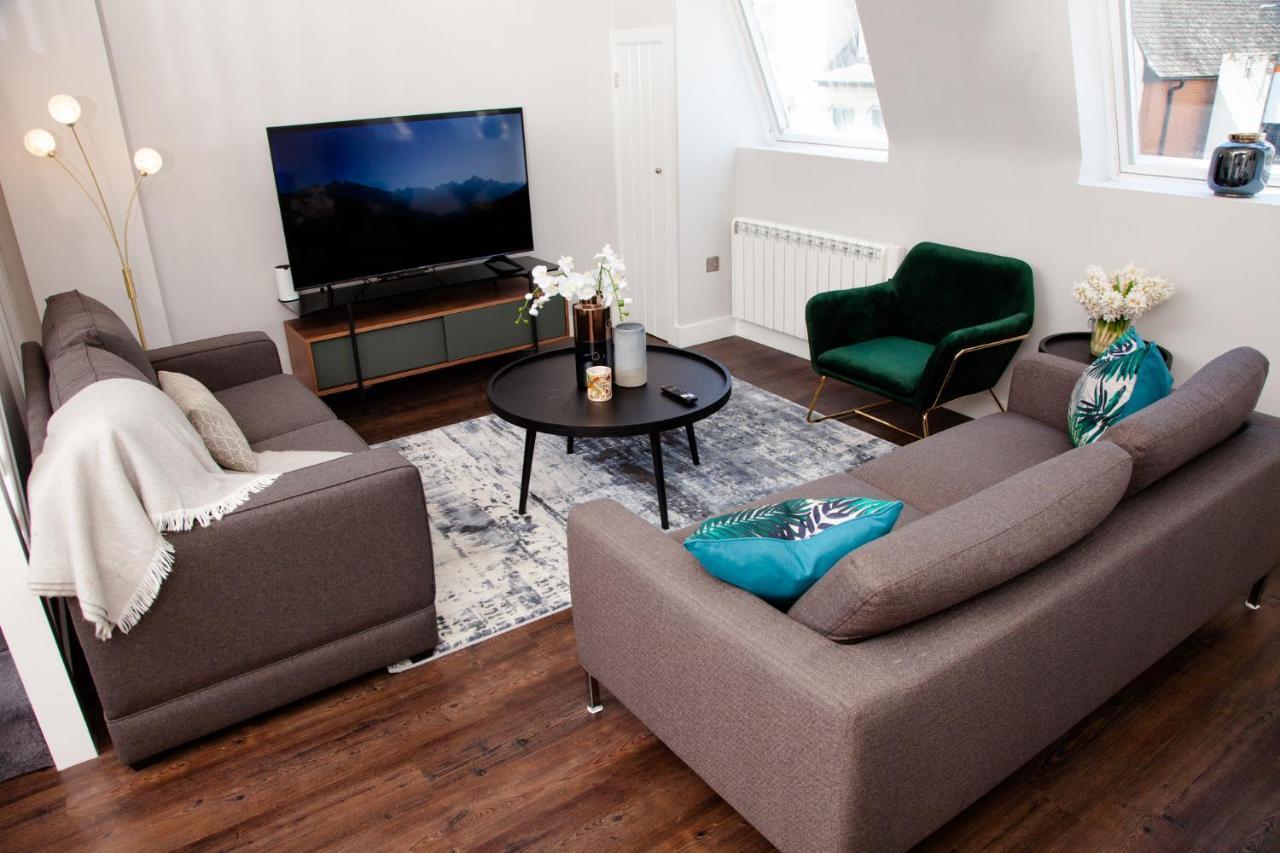 High Life Serviced Apartments - Old Town スウィンドン エクステリア 写真