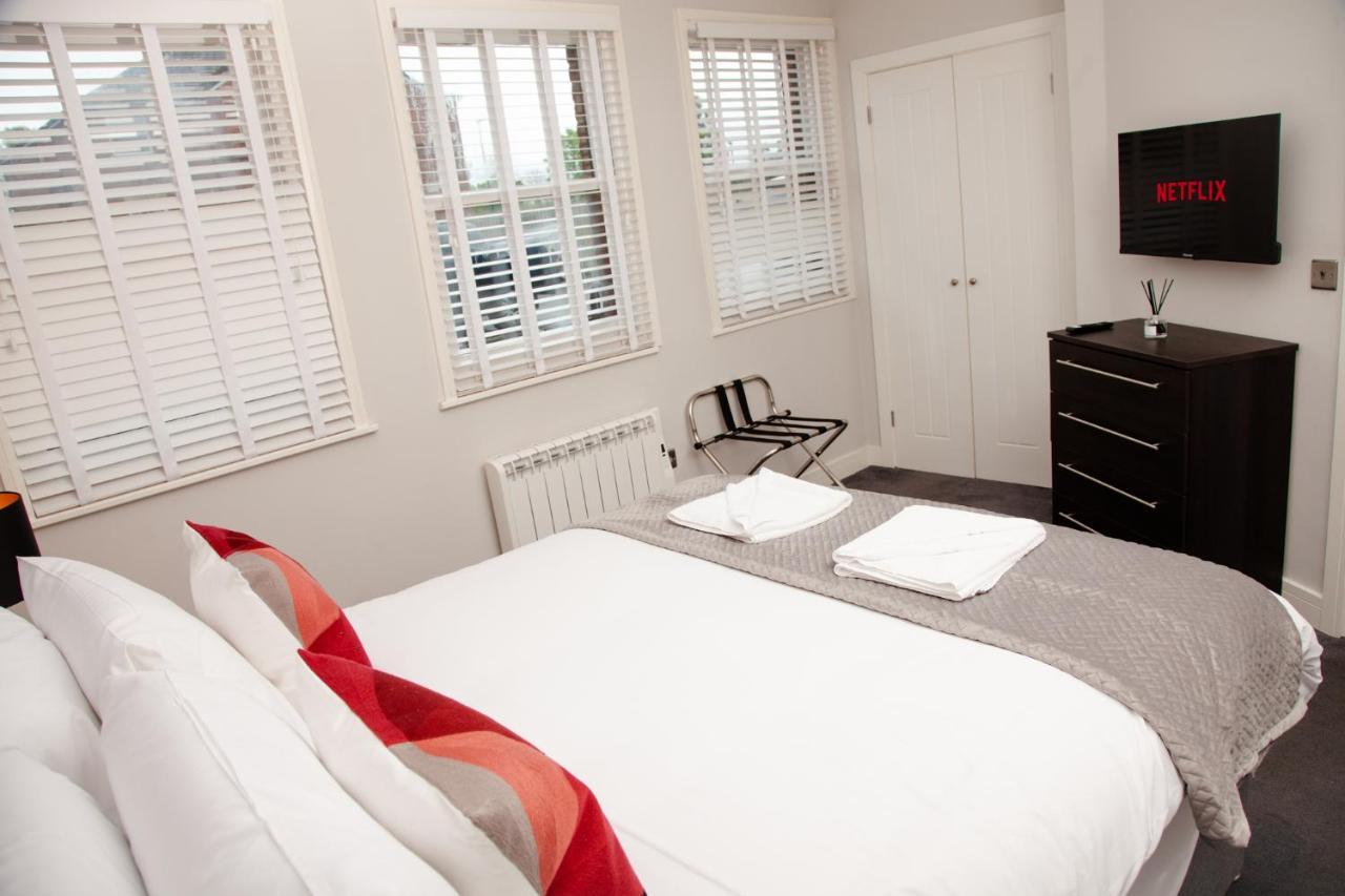 High Life Serviced Apartments - Old Town スウィンドン エクステリア 写真