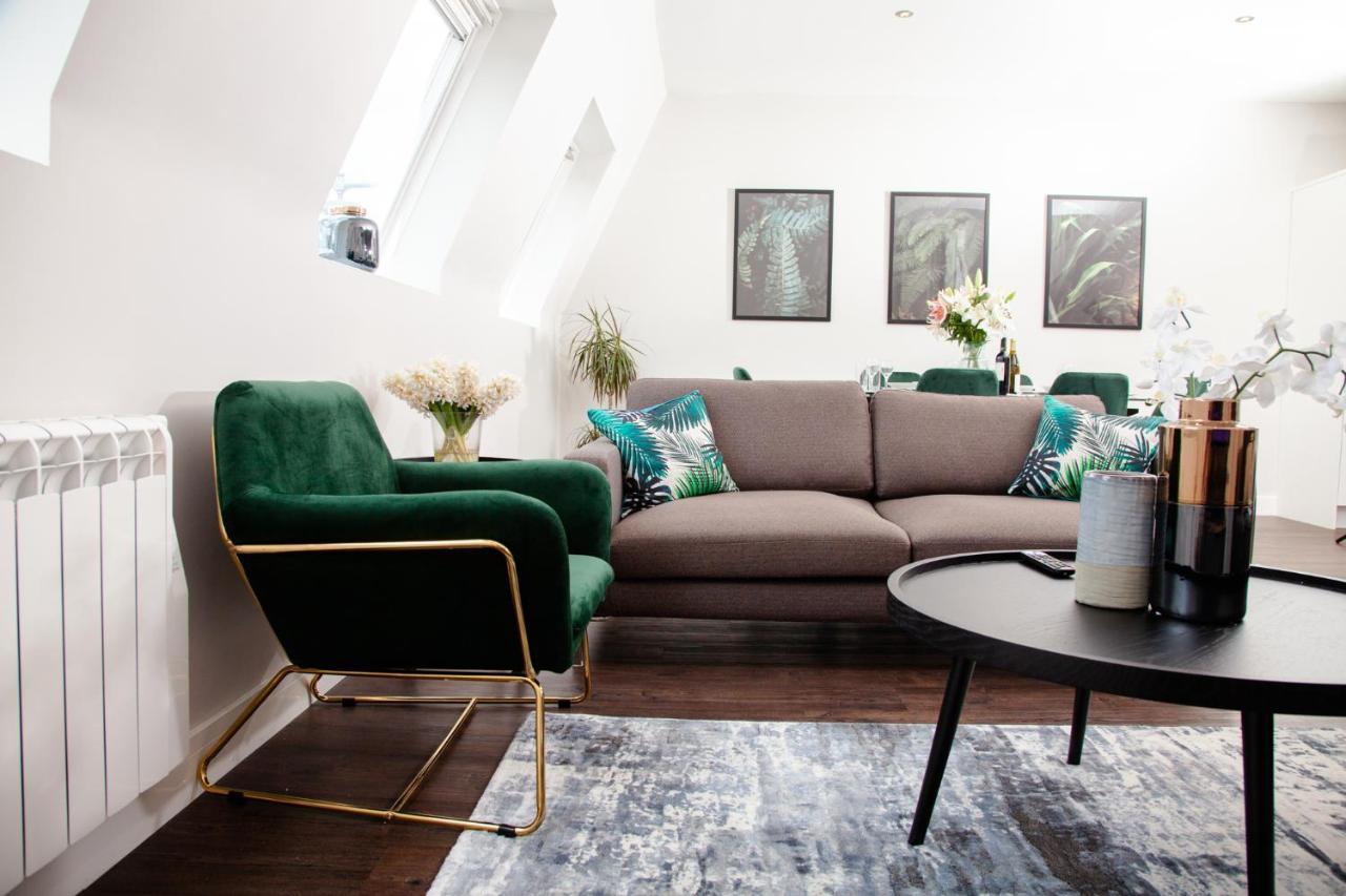 High Life Serviced Apartments - Old Town スウィンドン エクステリア 写真