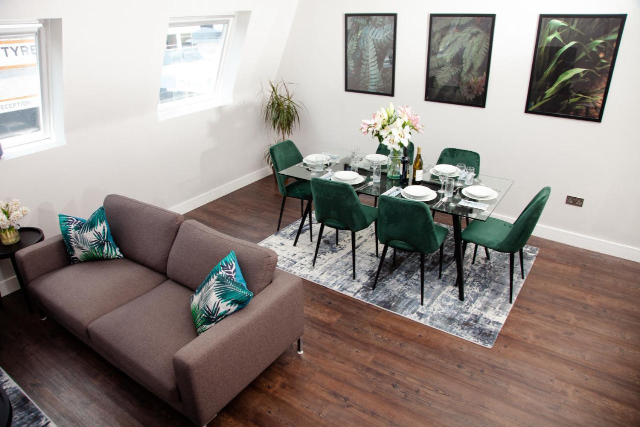 High Life Serviced Apartments - Old Town スウィンドン エクステリア 写真